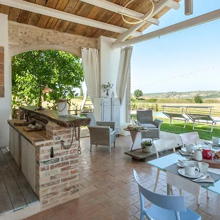 Casa Pilar 4&1, Emma